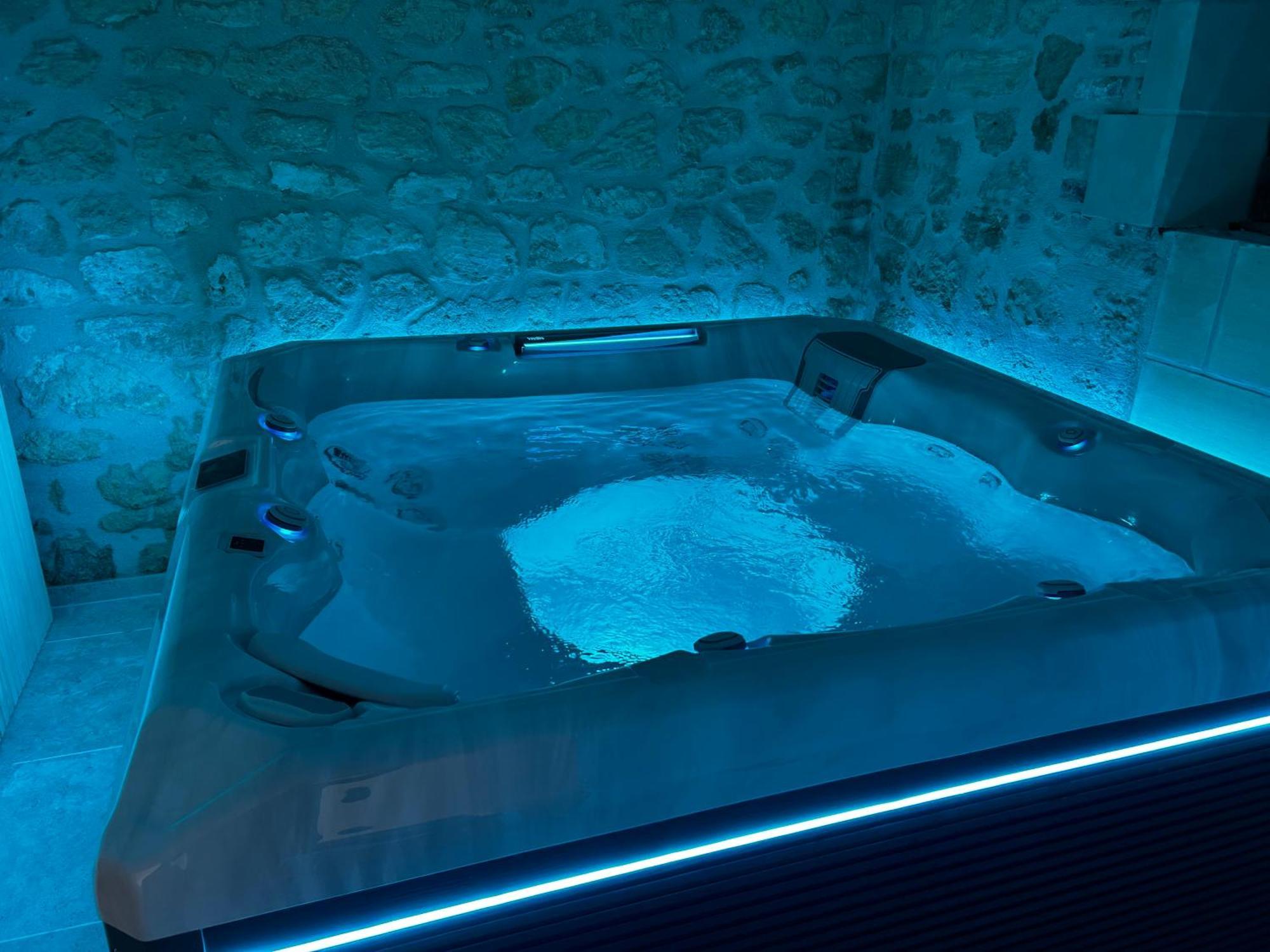 Domaine Du Lion Rouge Bed & Breakfast *